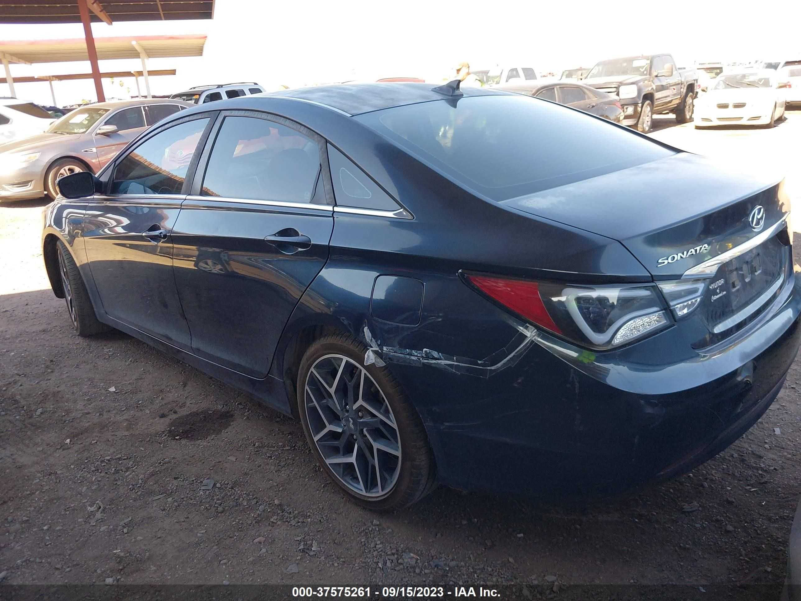 Photo 2 VIN: 5NPEB4AC1CH494988 - HYUNDAI SONATA 