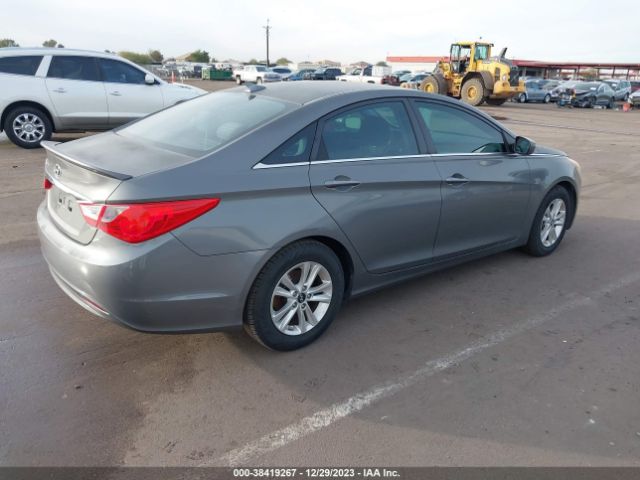 Photo 3 VIN: 5NPEB4AC1DH539784 - HYUNDAI SONATA 