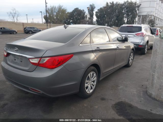 Photo 3 VIN: 5NPEB4AC1DH544497 - HYUNDAI SONATA 