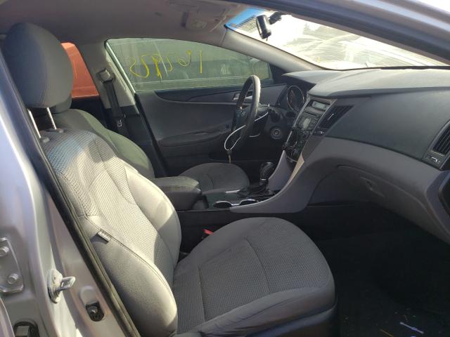 Photo 4 VIN: 5NPEB4AC1DH546198 - HYUNDAI SONATA GLS 