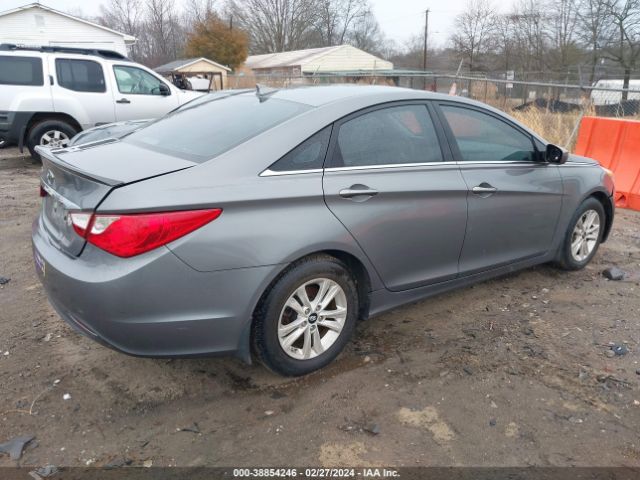 Photo 3 VIN: 5NPEB4AC1DH560098 - HYUNDAI SONATA 