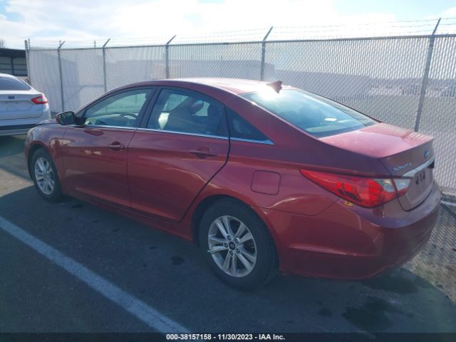 Photo 2 VIN: 5NPEB4AC1DH561025 - HYUNDAI SONATA 