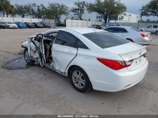 Photo 2 VIN: 5NPEB4AC1DH566273 - HYUNDAI SONATA 