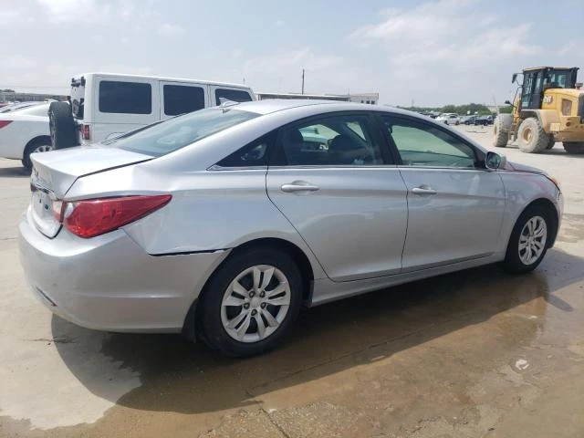 Photo 2 VIN: 5NPEB4AC1DH569965 - HYUNDAI SONATA GLS 