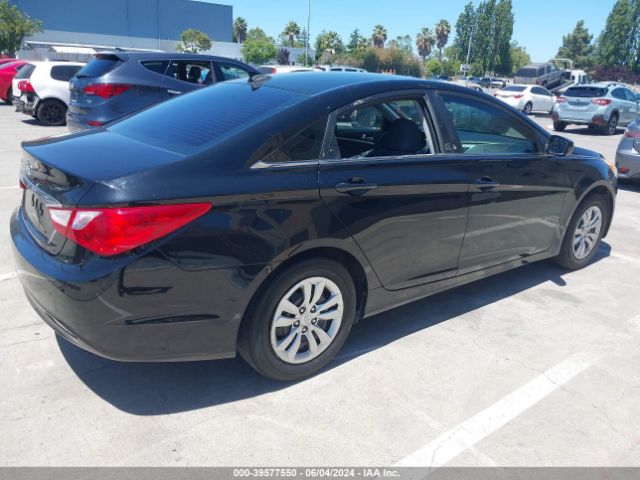 Photo 3 VIN: 5NPEB4AC1DH572316 - HYUNDAI SONATA 