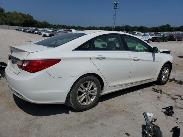 Photo 2 VIN: 5NPEB4AC1DH579587 - HYUNDAI SONATA GLS 