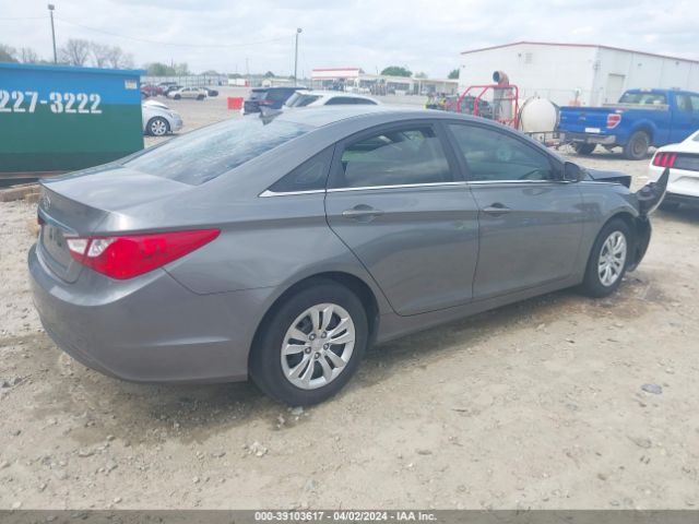 Photo 3 VIN: 5NPEB4AC1DH592582 - HYUNDAI SONATA 