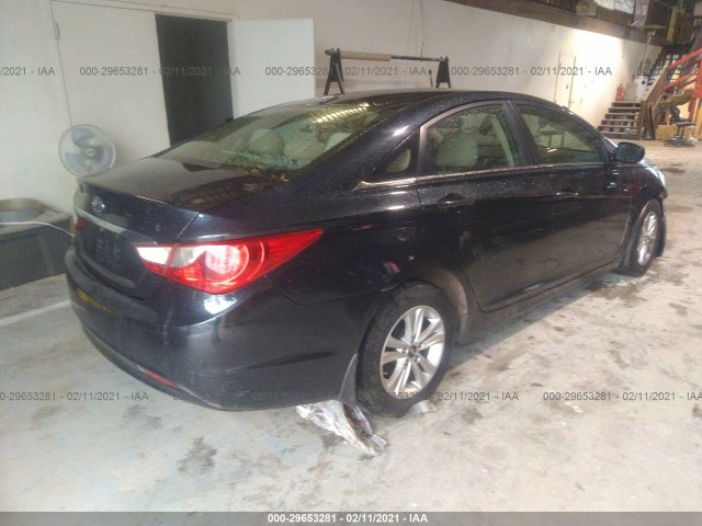 Photo 3 VIN: 5NPEB4AC1DH593067 - HYUNDAI SONATA 