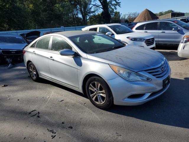 Photo 3 VIN: 5NPEB4AC1DH611311 - HYUNDAI SONATA GLS 