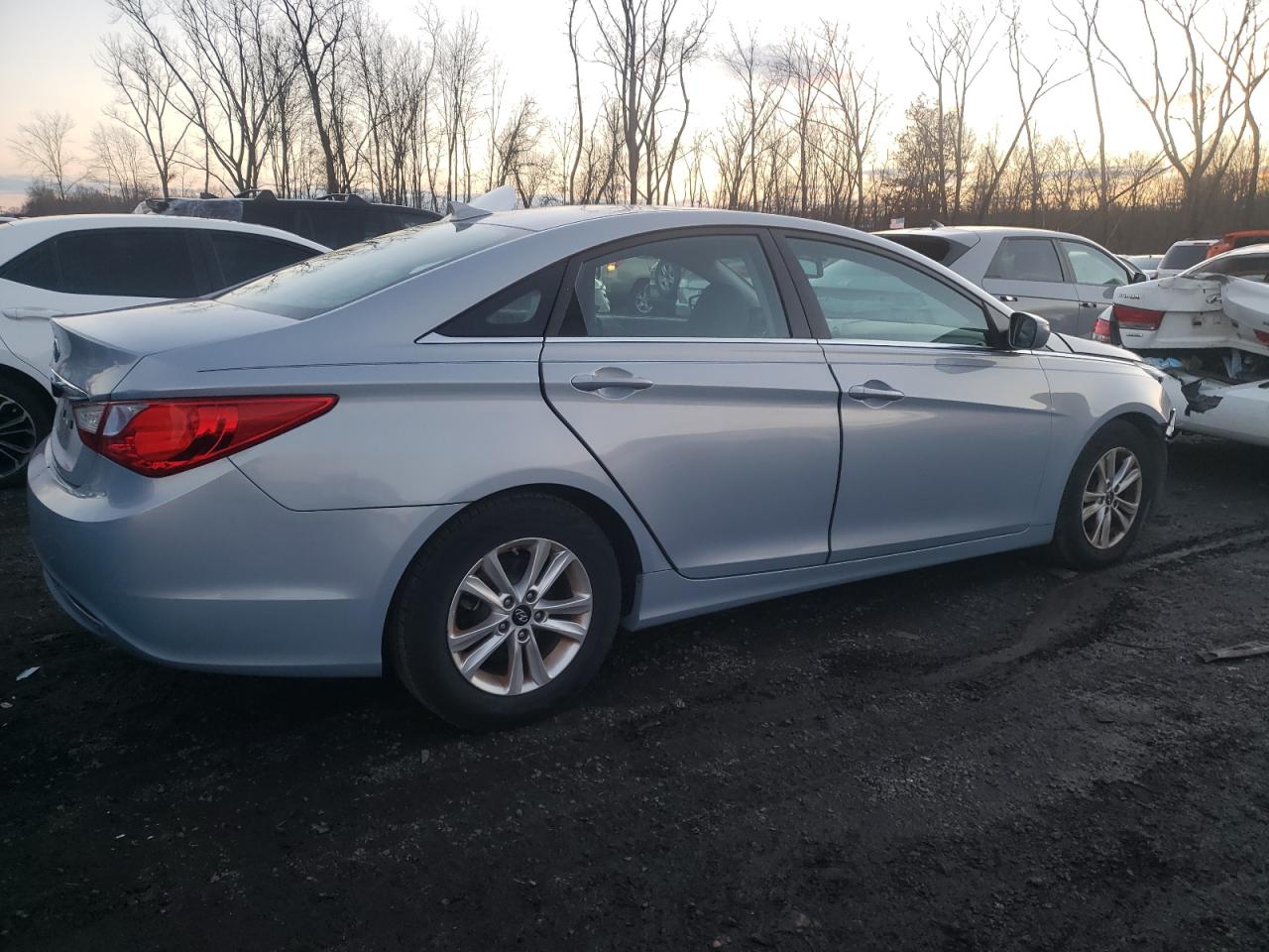 Photo 2 VIN: 5NPEB4AC1DH615522 - HYUNDAI SONATA 