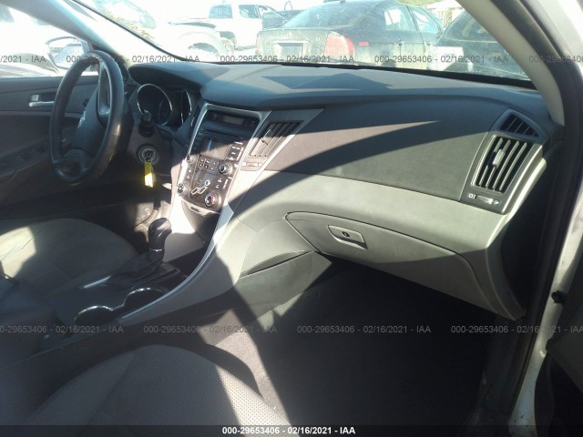 Photo 4 VIN: 5NPEB4AC1DH621904 - HYUNDAI SONATA 