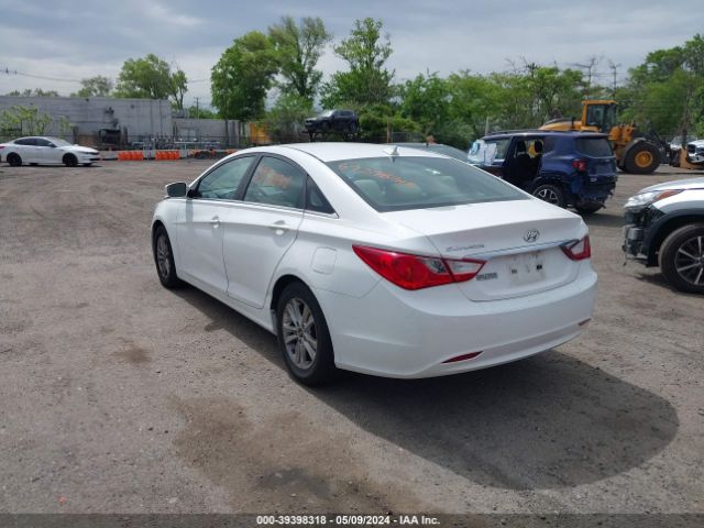 Photo 2 VIN: 5NPEB4AC1DH625676 - HYUNDAI SONATA 