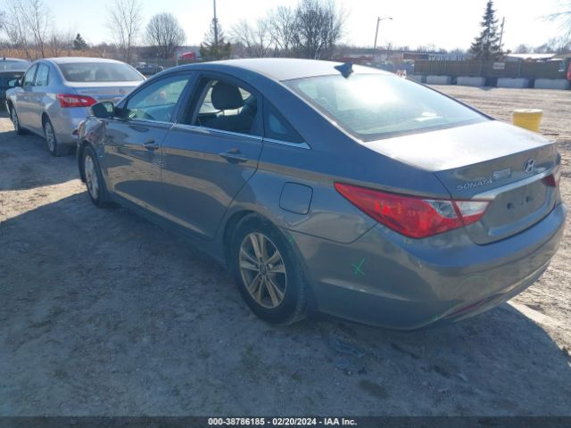 Photo 2 VIN: 5NPEB4AC1DH633843 - HYUNDAI SONATA 