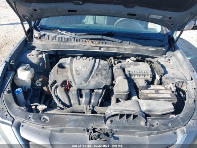 Photo 9 VIN: 5NPEB4AC1DH633843 - HYUNDAI SONATA 