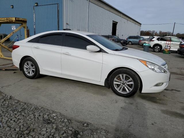 Photo 3 VIN: 5NPEB4AC1DH635656 - HYUNDAI SONATA 