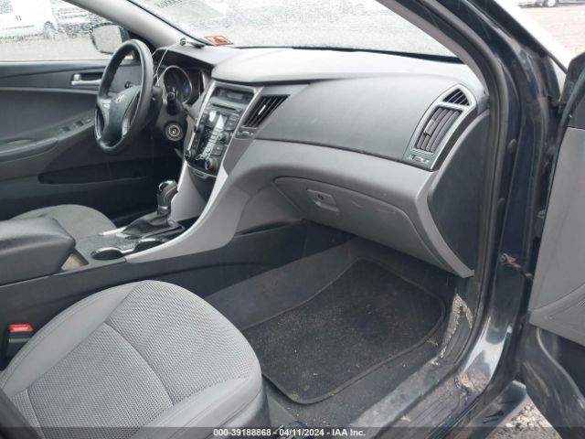 Photo 4 VIN: 5NPEB4AC1DH640842 - HYUNDAI SONATA 