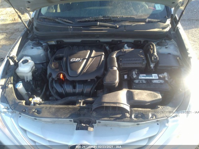 Photo 9 VIN: 5NPEB4AC1DH647841 - HYUNDAI SONATA 