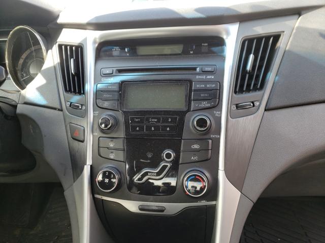 Photo 8 VIN: 5NPEB4AC1DH650805 - HYUNDAI SONATA GLS 