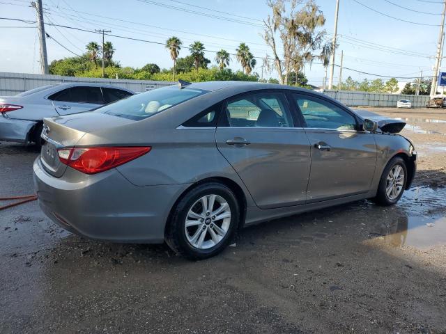 Photo 2 VIN: 5NPEB4AC1DH687675 - HYUNDAI SONATA GLS 