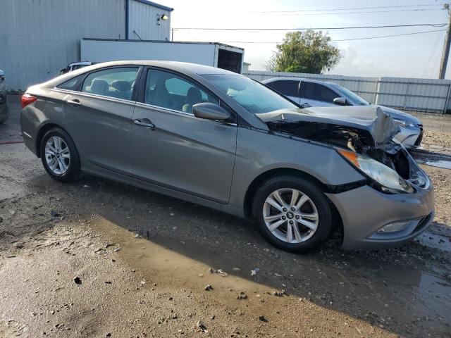 Photo 3 VIN: 5NPEB4AC1DH687675 - HYUNDAI SONATA GLS 