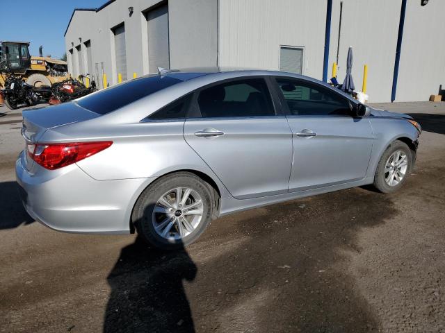 Photo 2 VIN: 5NPEB4AC1DH693671 - HYUNDAI SONATA GLS 