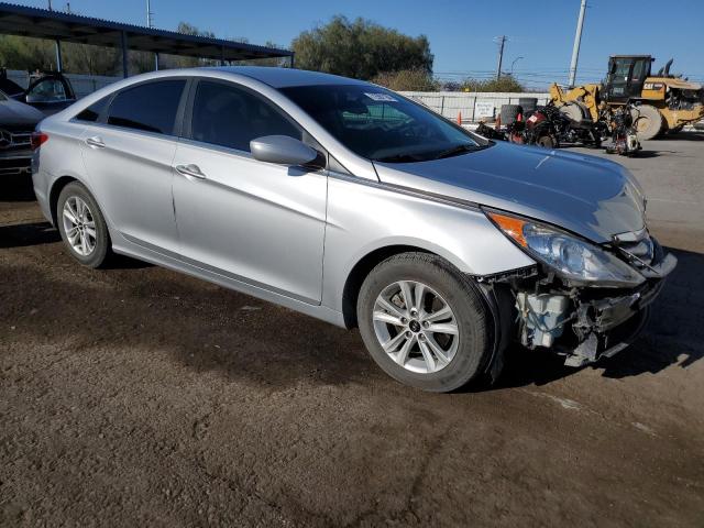 Photo 3 VIN: 5NPEB4AC1DH693671 - HYUNDAI SONATA GLS 