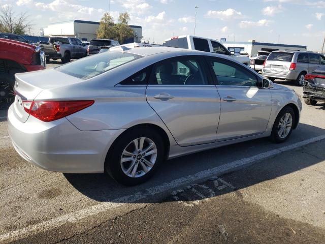 Photo 2 VIN: 5NPEB4AC1DH697638 - HYUNDAI SONATA GLS 