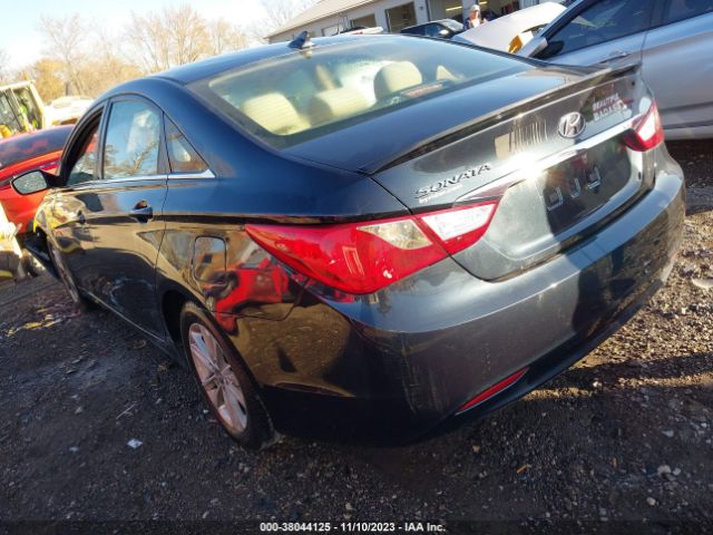 Photo 2 VIN: 5NPEB4AC1DH705365 - HYUNDAI SONATA 