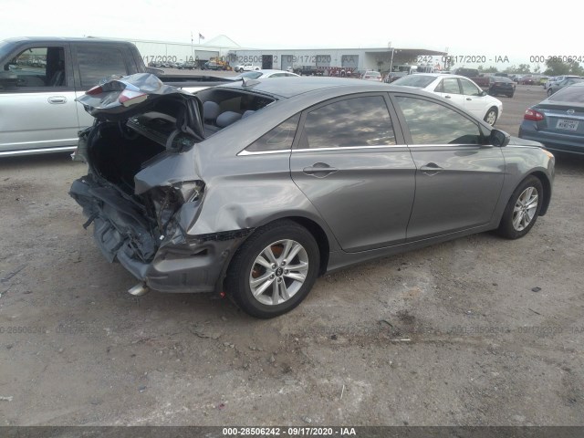 Photo 3 VIN: 5NPEB4AC1DH716981 - HYUNDAI SONATA 