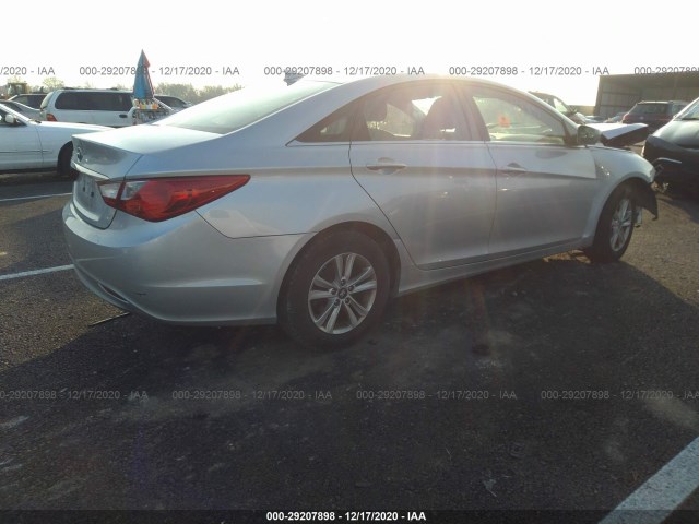 Photo 3 VIN: 5NPEB4AC1DH720478 - HYUNDAI SONATA 