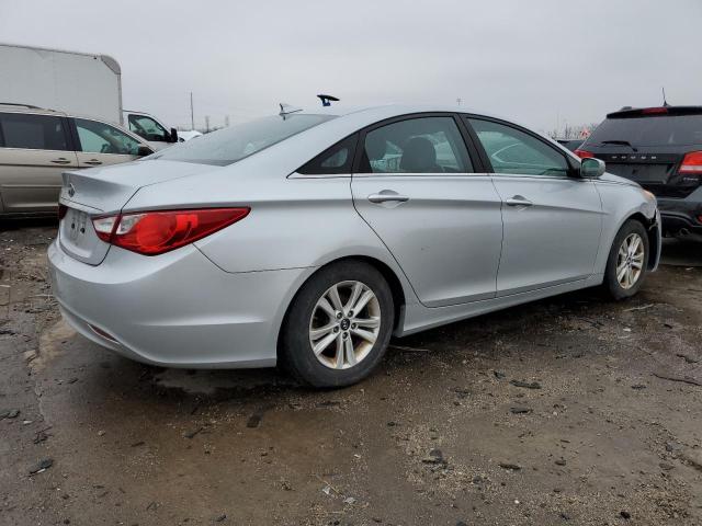 Photo 2 VIN: 5NPEB4AC1DH724322 - HYUNDAI SONATA GLS 