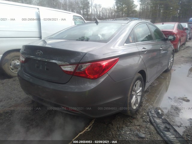 Photo 3 VIN: 5NPEB4AC1DH732548 - HYUNDAI SONATA 