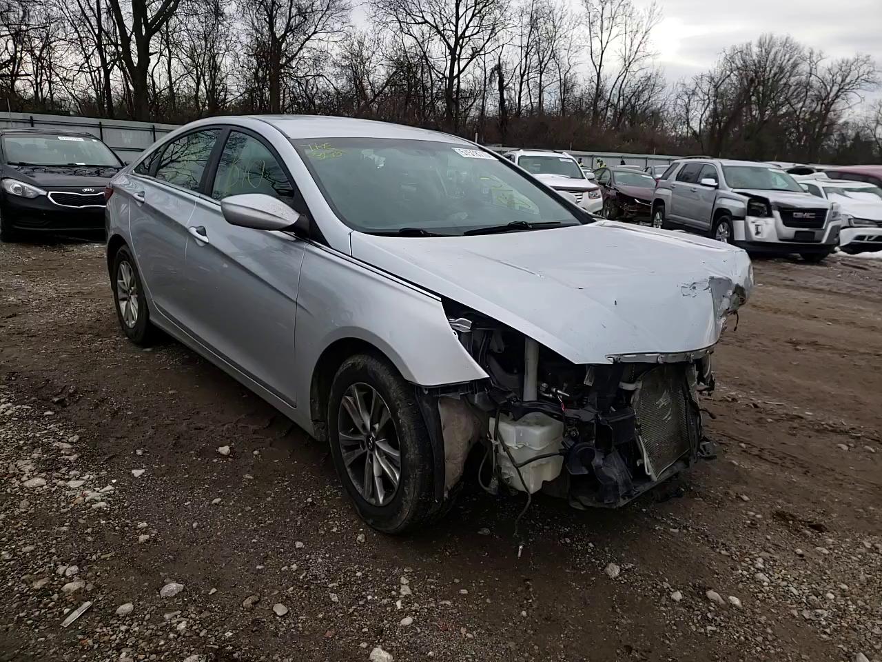 Photo 10 VIN: 5NPEB4AC1DH736311 - HYUNDAI SONATA GLS 