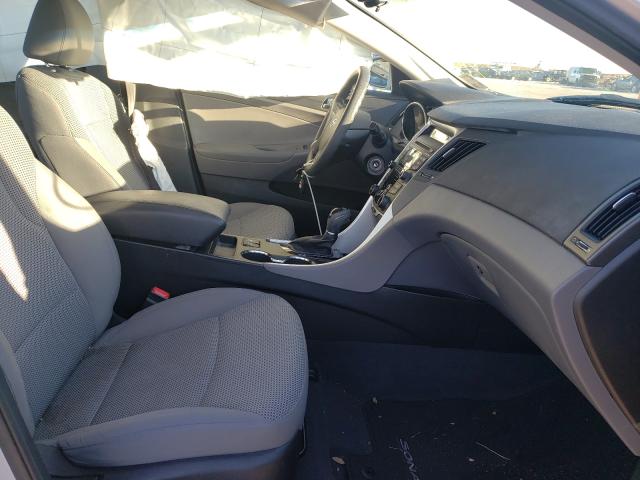 Photo 4 VIN: 5NPEB4AC1DH745350 - HYUNDAI SONATA GLS 