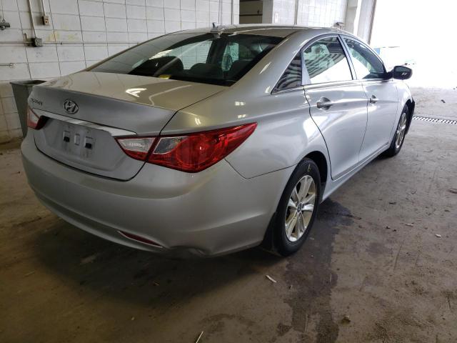 Photo 3 VIN: 5NPEB4AC1DH772743 - HYUNDAI SONATA GLS 