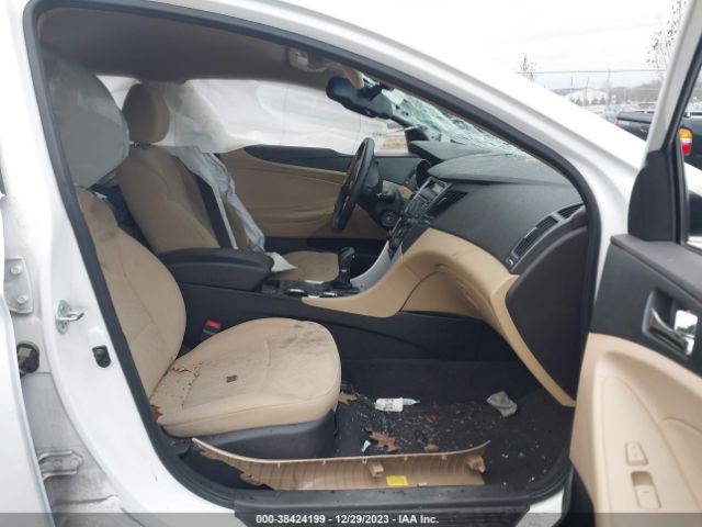 Photo 4 VIN: 5NPEB4AC1DH784150 - HYUNDAI SONATA 