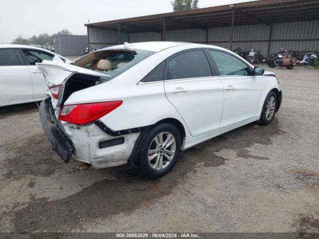 Photo 3 VIN: 5NPEB4AC1DH800170 - HYUNDAI SONATA 