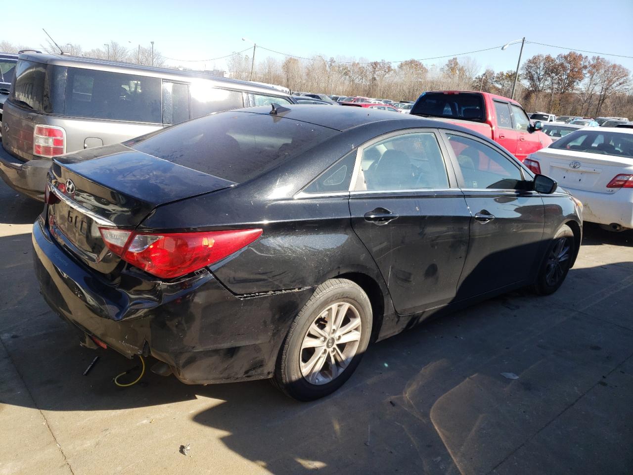 Photo 2 VIN: 5NPEB4AC1DH803523 - HYUNDAI SONATA 