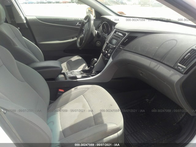 Photo 4 VIN: 5NPEB4AC1EH818623 - HYUNDAI SONATA 