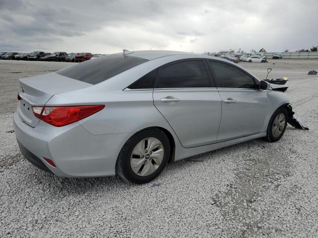 Photo 2 VIN: 5NPEB4AC1EH820873 - HYUNDAI SONATA GLS 