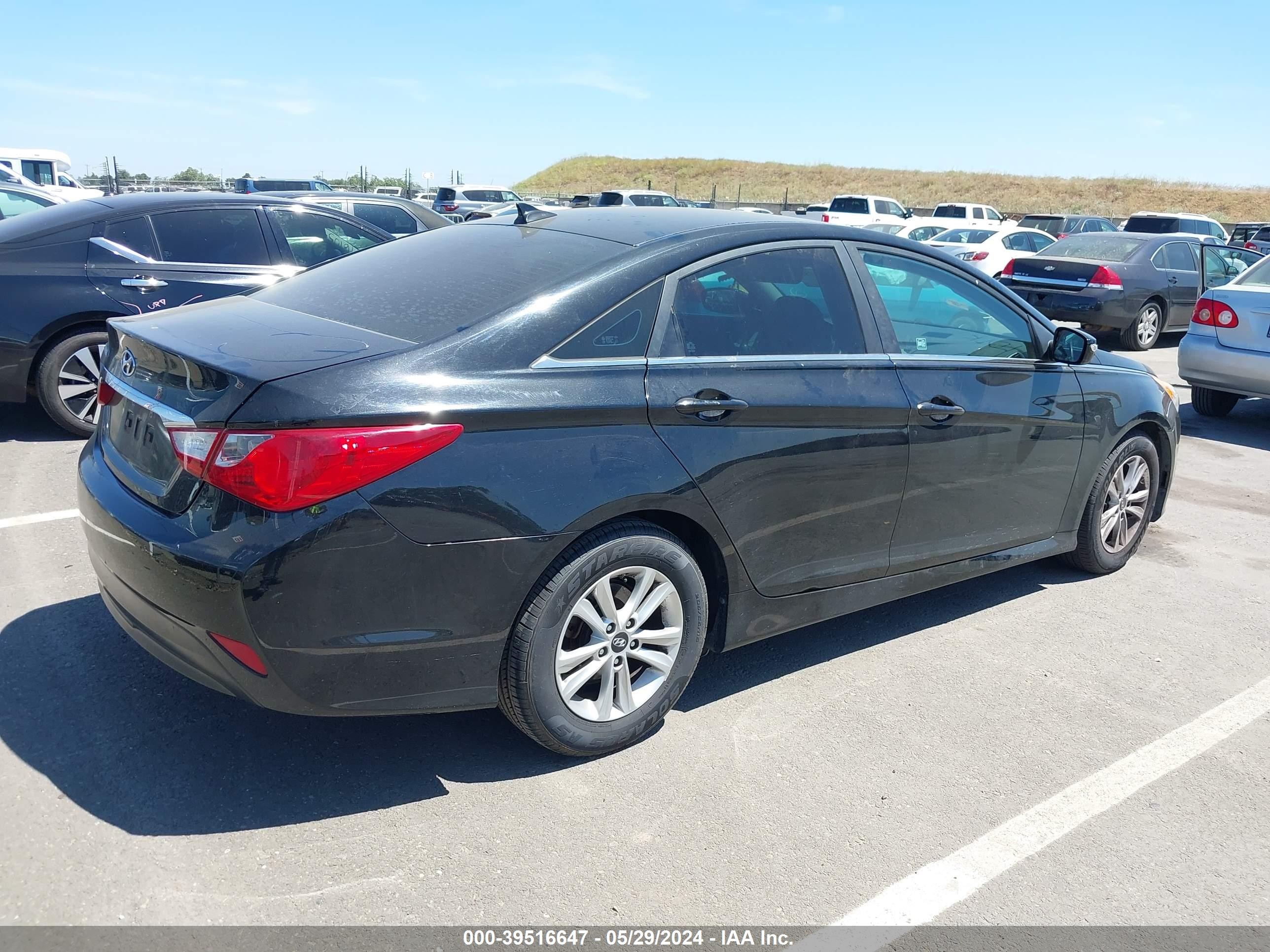 Photo 4 VIN: 5NPEB4AC1EH829363 - HYUNDAI SONATA 