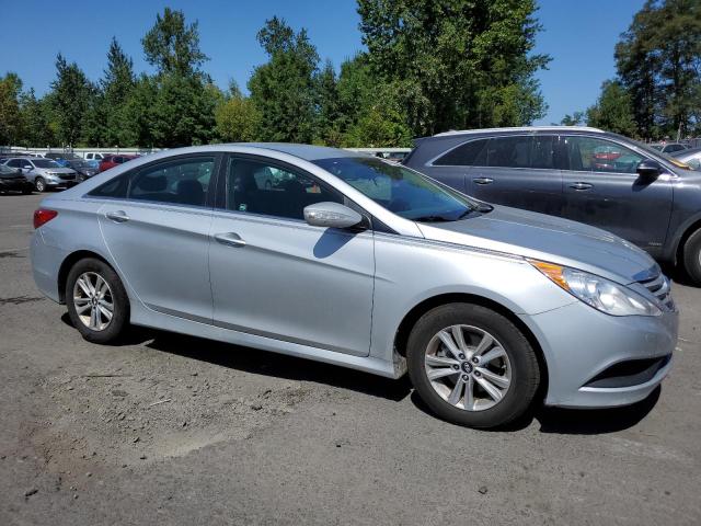 Photo 3 VIN: 5NPEB4AC1EH924702 - HYUNDAI SONATA GLS 