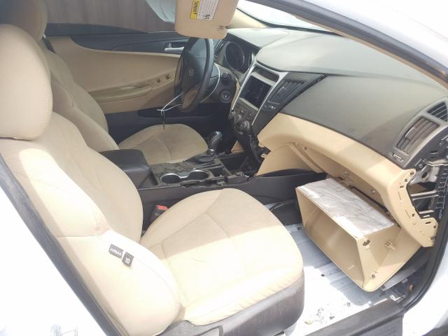 Photo 4 VIN: 5NPEB4AC1EH927602 - HYUNDAI SONATA GLS 