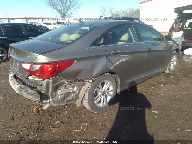 Photo 3 VIN: 5NPEB4AC1EH928068 - HYUNDAI SONATA 