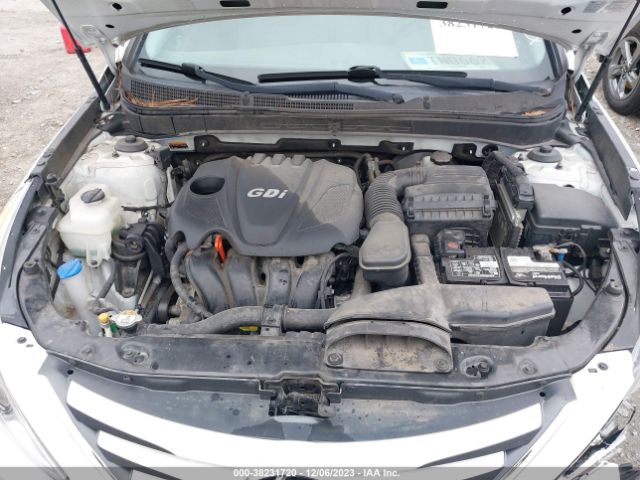 Photo 9 VIN: 5NPEB4AC1EH942102 - HYUNDAI SONATA 