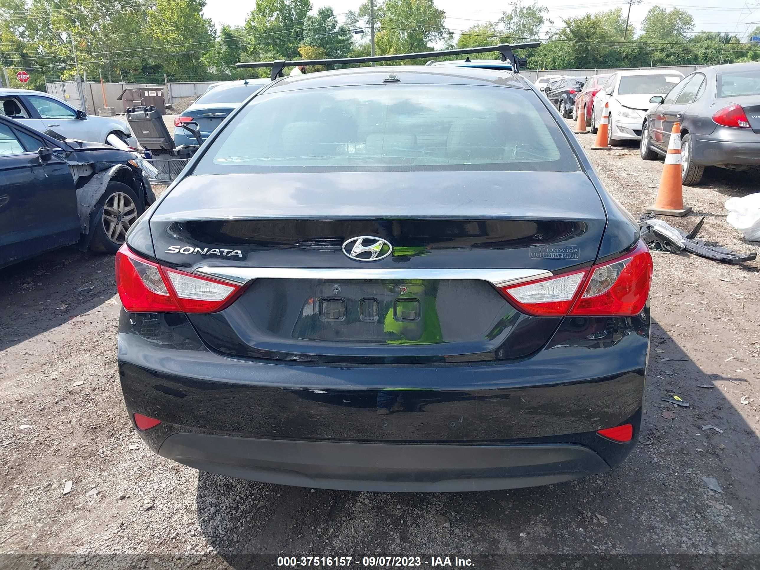 Photo 15 VIN: 5NPEB4AC1EH948241 - HYUNDAI SONATA 