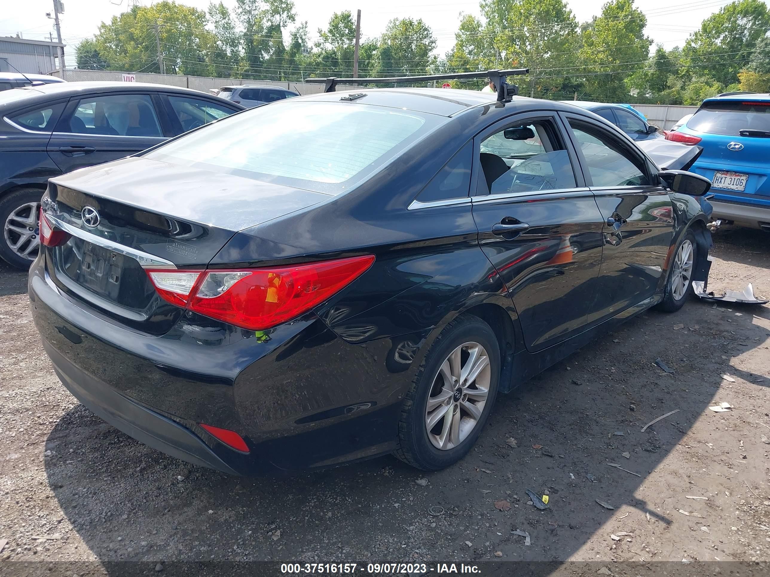 Photo 3 VIN: 5NPEB4AC1EH948241 - HYUNDAI SONATA 