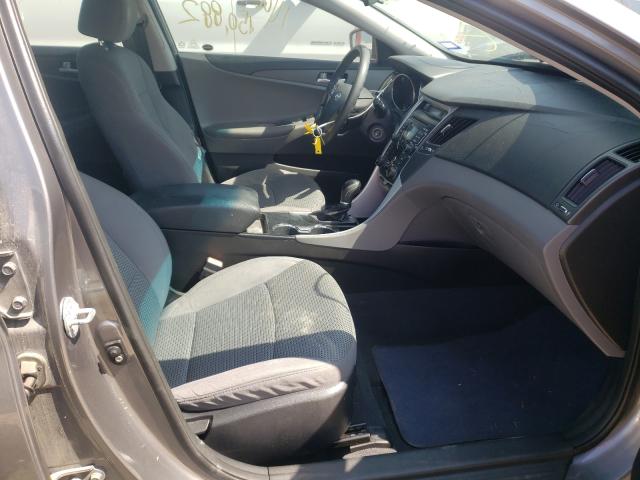 Photo 4 VIN: 5NPEB4AC2BH028324 - HYUNDAI SONATA GLS 