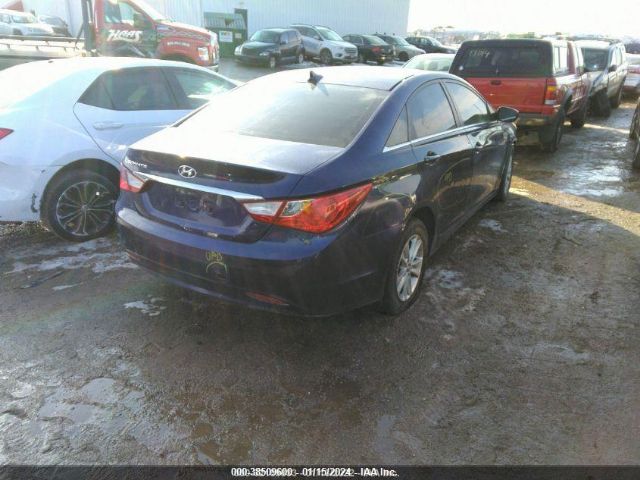 Photo 3 VIN: 5NPEB4AC2BH028551 - HYUNDAI SONATA 