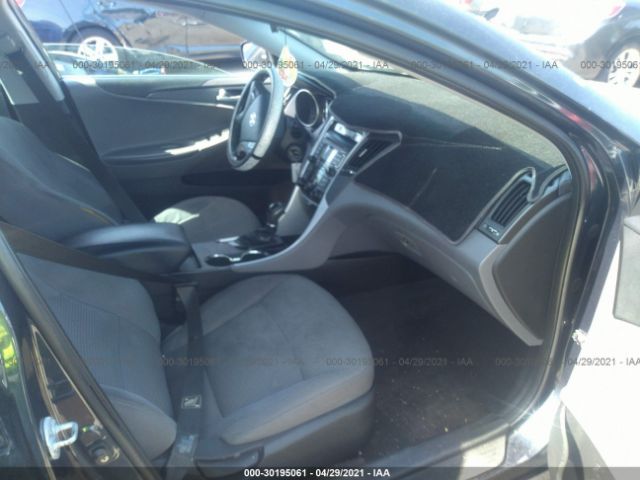 Photo 4 VIN: 5NPEB4AC2BH047729 - HYUNDAI SONATA 